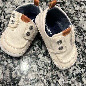 Boys Old Navy Shoes 6-12 mo